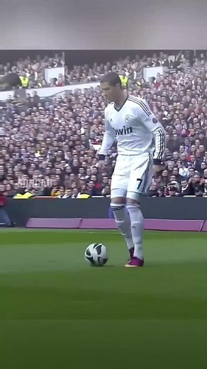 Ronaldo Diving Compilation: Epic Moments in Football