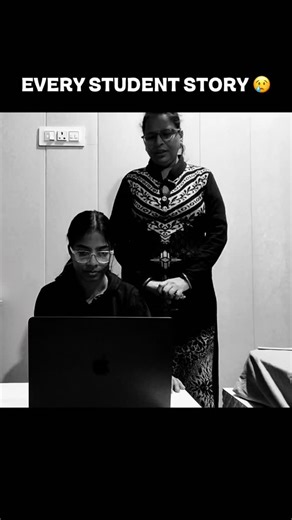 Smriti Doneria on Instagram: "Walmart is offering a free Advanced Software Engineering virtual internship — and yes, it’s legit. 💬 Comment “Walmart” if you want the official link. This is a job simulation program by Walmart Global Tech where you: • work on real software engineering tasks • practice Java, DSA, SQL, Python & system design • complete the program in 3–4 hours (self-paced) • earn a certificate you can add to your resume & LinkedIn If you’re aiming for: ✔️ software internships ✔️ glo