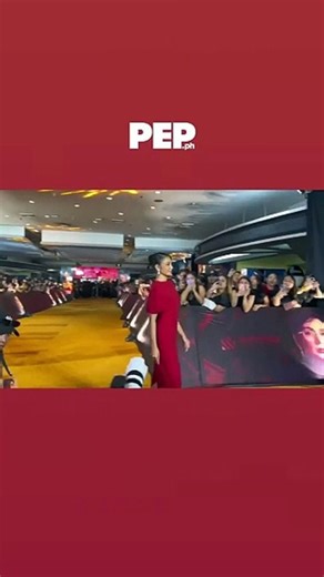 Vilma, Aga, Nadine, and other Uninvited stars walk the Golden Carpet | PEP Goes To