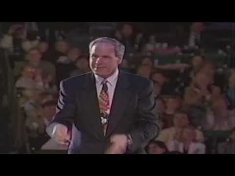 Disney Youth Orchestra 1996: “Stars & Stripes Forever” w/ Michael Eisner (Disney Channel broadcast)