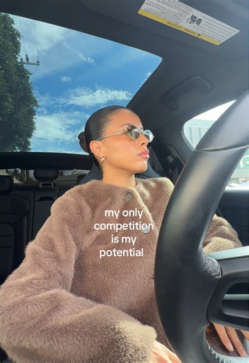 hope rivera (@hhoperivera)’s video of Swimming Competition