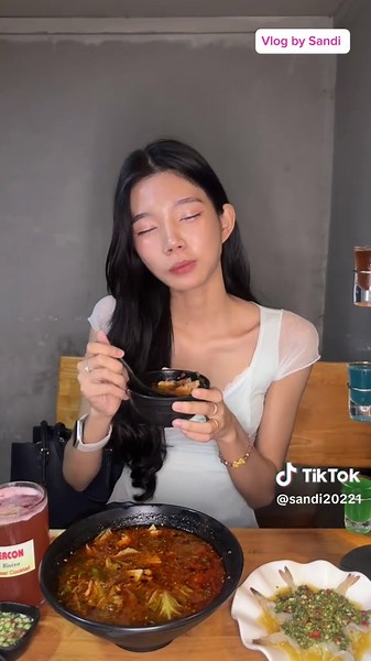 Intercon Bar and Bistro: Budget Friendly Dining in Hledan