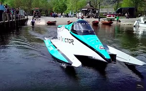 Jaguar Broke The Electric Water Speed Record With A 295HP Boat That Goes 88.61 MPH