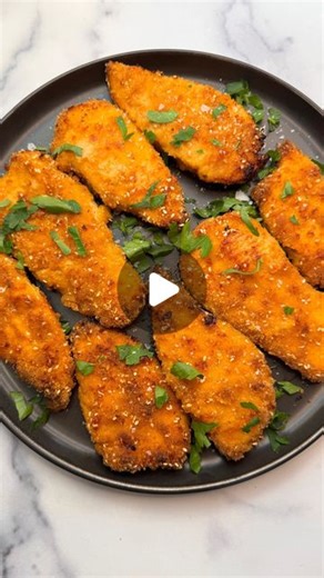 RUHAMA SHITRIT on Instagram‎: "OVEN-BAKED CRISPY SCHNITZEL! By popular demand here is my oven baked schnitzel recipe! I know that fried schnitzels are the best, but these oven-baked schnitzels, are going to surprise you! So crispy and delicious that it’s hard to believe they are not fried! MUST TRY😍 Shabbat Shalom!🙌🏻🤍 Follow @ruhamasfood for more RECIPE BELOW . . שניצל אפוי וקריספי שאתם חייבים לנסות! מתכון בתגובות🤍 . . Recipe: Ingredients- 2 pounds of of thin chicken cutlets 2 eggs 1 teaspo