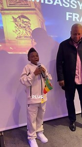106K views · 5.5K reactions | Beautiful Moment  Kumawood Actor and Football Administrator Yaw Dabo and President Mahama speaking French in Paris 﫡殺朗 But Yaw Dabo's message was powerful  Credit: Plus 1 TV #Pipapipasports #GhanaNews #ghanamedia #ghanacelebrities #govairal #foryou #viralvideo | Frank Agyam | Facebook