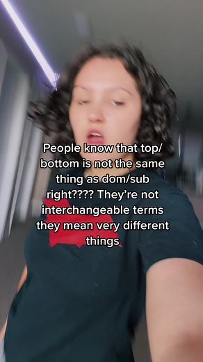 This is an insult to power bottoms and service tops everywhere. Also straight cis women you are not a pillow princess. #wlw #lgbtq #pansexual #fyp