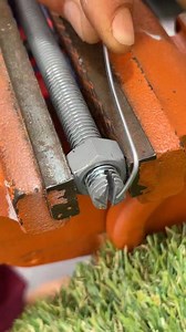 18K views · 62 reactions | Make springs with a screw, wire, and a vise Make a spring with screw and wire, no machine #USA #CaliGarage #SpringMaker | Creative Tips | Facebook