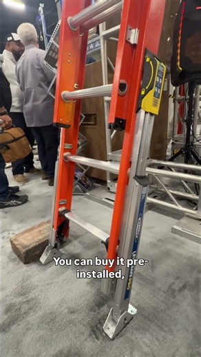 Werner LevelSafe Pro Automatic Extension Ladder Leveler