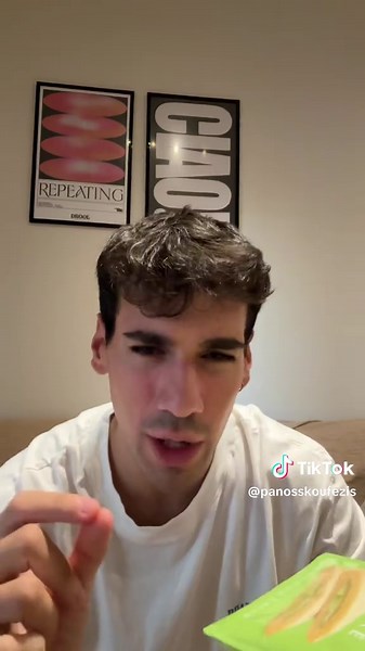 Δοκιμάζοντας Καραμέλες - Emmanouela