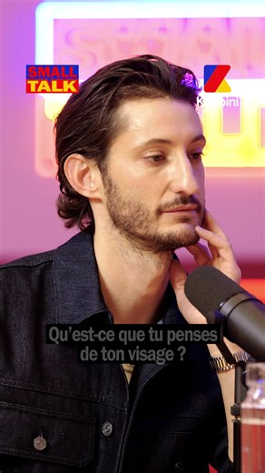 Pierre Niney a plus de ressemblance avec un suricate qu'avec ses parents 😭 Vous l'avez nommé l'acteur le plus sympa, le plus drôle et le plus sexy de France : Pierre Niney est dans Small Talk avec David Castello-Lopes et c'est à voir en intégralité sur notre chaîne YouTube. Retrouvez-le prochainement au cinéma dans le film Gourou, en salle le 28 janvier. | Small Talk Merci à Emma de soutenir cet épisode. 🤝 Avec Emma, bénéficiez d’une remise de 10% supplémentaire avec le code « KONBINI10 » ! Re