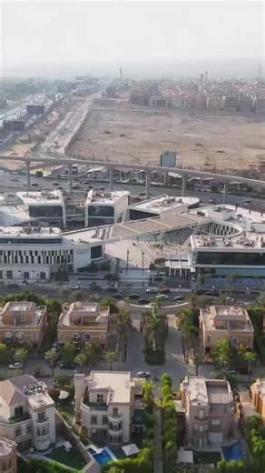 Investate Egypt on Instagram: "📍 NINE 08 – New Commercial, Administrative & Medical Hub One of the largest mixed-use projects on Boulevard Axis, near Dahshour Link. • Land Area: 9 Acres • BUA: 124,000 sqm • Independent buildings + lifestyle plaza • Delivery: Core & Shell • Structure: 2 Basements + Ground + 3 Floors Starting Prices: 🔹 Retail (Ground Floor): from 150,000 EGP/sqm 🔹 Retail (First Floor): from 110,000 EGP/sqm 🔹 Clinics: from 70,000 EGP/sqm 🔹 Offices: from 60,000 EGP/sqm EOI (Ref