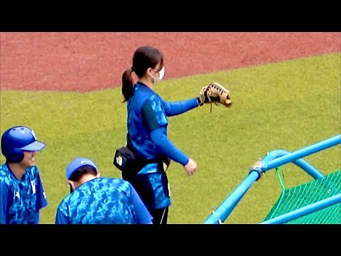キャッチボールが上手いベイスターズの女性トレーナー 林優衣さん 横浜DeNAベイスターズ