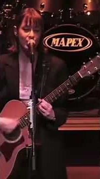 Suzanne Vega Live at Shepherd’s Bush Empire “Marlene on the Wall”. Directed by Christopher Seufert