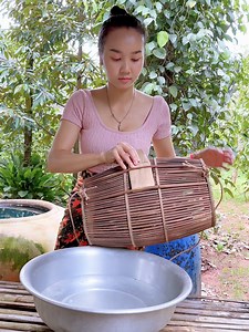 97K views · 269 reactions | Deep Fried Cricket And Recipes By Twins Sister | Natural Food in Jungle | Facebook