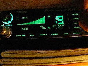 Checking the SWR on my Unidan Bearcat 980 SSB base station Radio