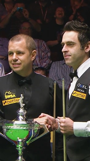 A fine career... But what emotion (and paint colour!) will Barry choose for his World Championship final appearance in 2013? 🤨 In the build up to the Johnstone's Paints Masters (starts Sunday!) WST's top players are taking part in a feature called 'A Career In Colour & Emotion' 🎨 Watch full video: https://www.youtube.com/watch?v=2qjsaIyZEto&t=2s | WST