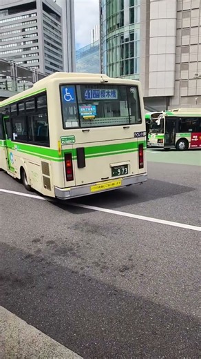 41系統榎木橋行き中型RM車中津営業所所属の77-973が大阪駅前を発車するシーンです。#大阪シティバス
