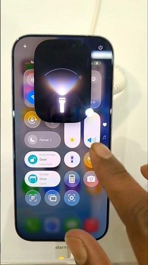 iPhone 17 Torch Light 🔦 features #iphone17 #iphonerepair