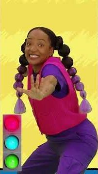 Let's play "red light, green light" with Ziggy and Tizzie! #DrSeuss #Shorts