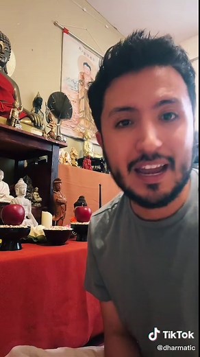 Ofrendas Budistas: Significado y Ritual