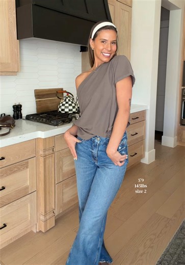 Comfortable and Stylish High-Rise Jeans