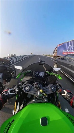 Ninja ZX6R Inline-4 Kick In 😈 #ZX6R #shorts #ytshorts #inline4