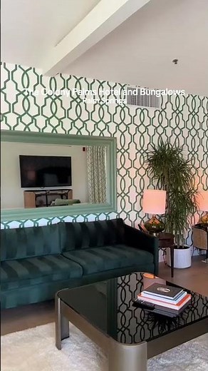 Colony Palms Hotel & Bungalows