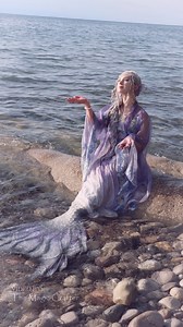 Purple mermaid princess ✨ This video shows a purple mermaid wearing Tang Dynasty hanfu with a mermaid themed embroidery on it. This video was filmed during a collaboration I did with one of my favorite hanfu sellers, The Hanfu Story! I think that hanfu is extremely beautiful and elegant, don't you? Anyway, this is a mermaid princess variation of my Mermaid Phantom character. Usually, Phantom is seen wearing Gothic fashion. However, I think this look really suits her too... especially with the co