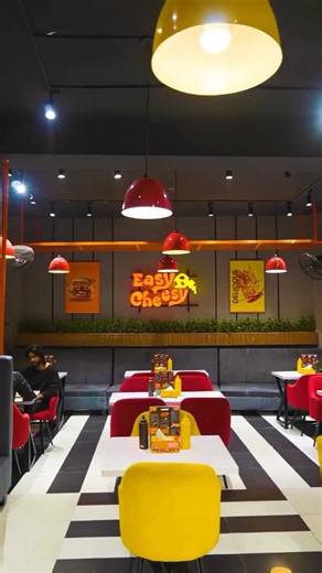 EasyCheesy on Instagram: "Looking for the perfect hangout spot? Easy Cheesy is waiting for you! 🍔 #EasyCheesyFastFood #Foodie #CheeseLovers #RestaurantVibes #FoodReels #ComfortFood #FastFoodLovers #CheesyGoodness #AmbianceGoals"