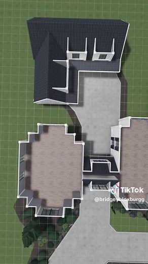 Explore a Stunning Bloxburg Mega Mansion Layout