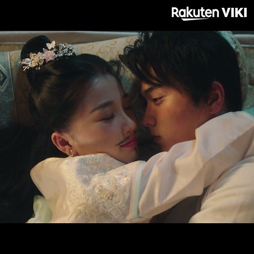 Esther Yu and Liu Yi Chang have a fun evening, full of food, and drink – and then she pulls him into her bed so they can fall asleep in each other’s arms! 😴💕 Watch I’ve Fallen for You right now on Viki: https://bit.ly/IveFallenForYouSNS | Viki