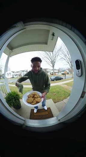 The Neighbor’s Awkward Confession #awkwardmoments #neighborhooddrama #caughtonring