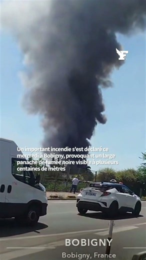 Un important incendie s’est déclaré ce mercredi 17 juin à Bobigny, à la limite de Pantin, provoquant