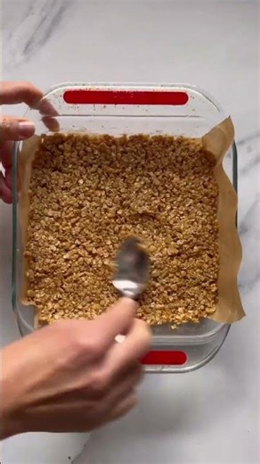 Peanut Butter Oat Bars (Covered in chocolate) This no-bake oat bar recipe hits all the