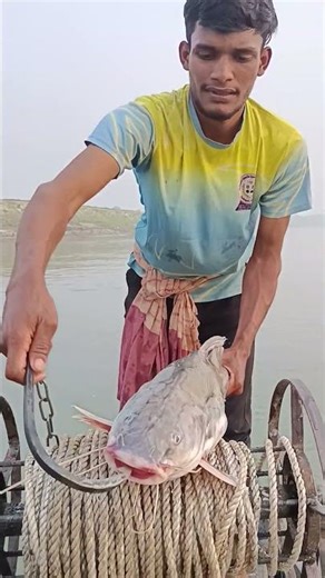 Survival River Fishing Method Catches Big Fish