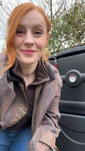 Making Compost has never been easier! Turn your kitchen and garden scraps into nutrient-rich compost with ease using the Thompson & Morgan Bio-Heat Composter🌱 #qvcuk #composter #wintergardening | QVC