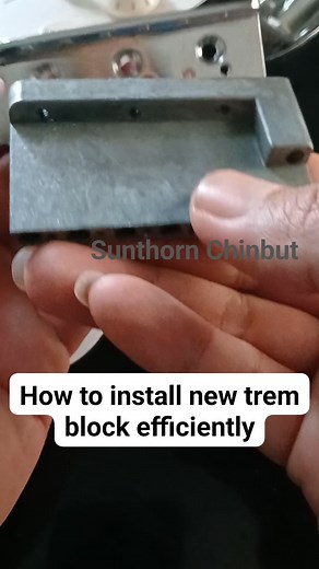 How to install new trem block efficiently #guitar #guitarfunny #DIYguitar #guitarmemes | Sunthorn Chinbut
