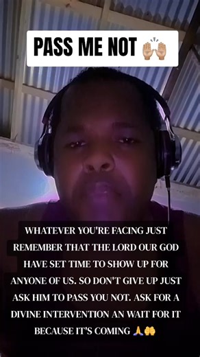 Pass Me Not, O Gentle Savior (Hymn Lyrics) Verse 1 Pass me not, O gentle Savior, Hear my humble cry; While on others Thou art calling, Do not pass me by. Chorus Savior, Savior, Hear my humble cry; While on others Thou art calling, Do not pass me by. Verse 2 Let me at Thy throne of mercy Find a sweet relief, Kneeling there in deep contrition; Help my unbelief. Verse 3 Trusting only in Thy merit, Would I seek Thy face; Heal my wounded, broken spirit, Save me by Thy grace. Verse 4 Thou the spring o