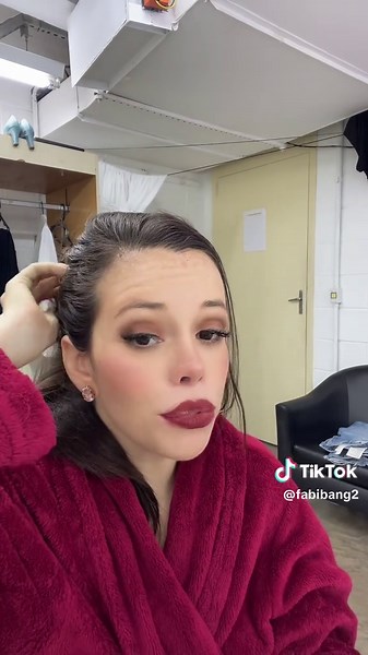 Tirando a maquiagem de Wicked #wicked #teatro #glinda #foryour #foryourpages