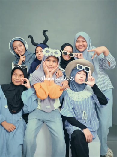 thanks for 2025 @CLASS Vl @ʚnaai 🕷 @🖇୧٭🍮 라이사 ☆ @dindashkl @˖ ݁𝒌𝒉𝒂𝒏𝒔˚⊹૮₍´˶• . • ⑅ ₎ა @Qaisra @★ @qasss @❤️‍🩹✨ #KreasiAkhirTahun #My2025Story #CapCut