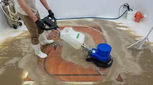 Rotary scrubber lifting heavy mud from carpet