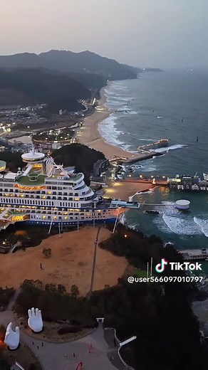 정동진 지역 경제와 타워스 호텔의 영향