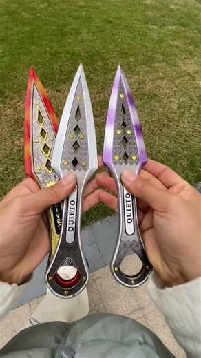 Which one do you like?#apex #heirloom #octane #wingman #bloodhound #wraith #wingman