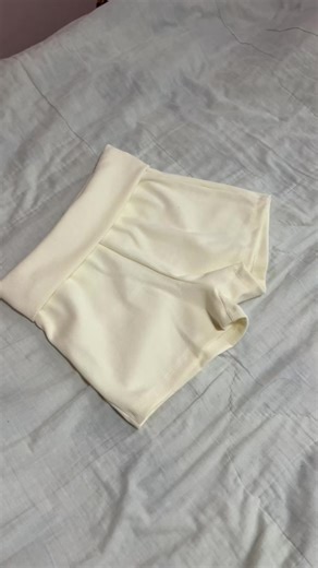 Trendy Foldover Shorts for Summer Fashion
