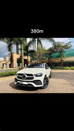 2022 Mercedes Benz GLE-400d Features and Review