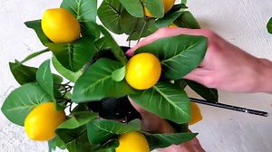 7 Cheap (NOT CHEESY) $1 DIY Porch Decor Ideas | Glue Guns & Roses