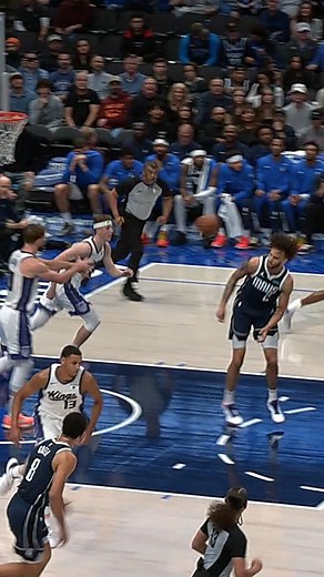 932K views · 8.8K reactions | The bounce. The SWITCH. The poster. Fox things. Kings-Mavericks | Live on the NBA App  https://app.link.nba.com/Watch-Now | NBA | Facebook