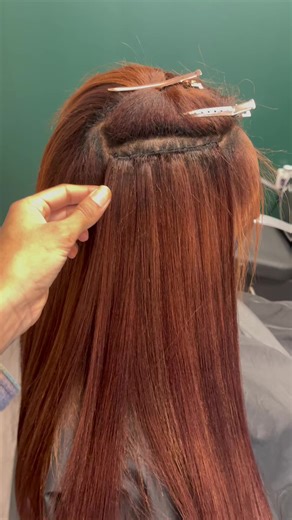 Super versatile braidless sew in technique can be worn half your half down easily 🔥 #hairtok #fyp #braidlesssewin #microlinks #fallhair