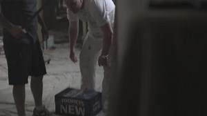 Tooheys : Helping - Culture Pub