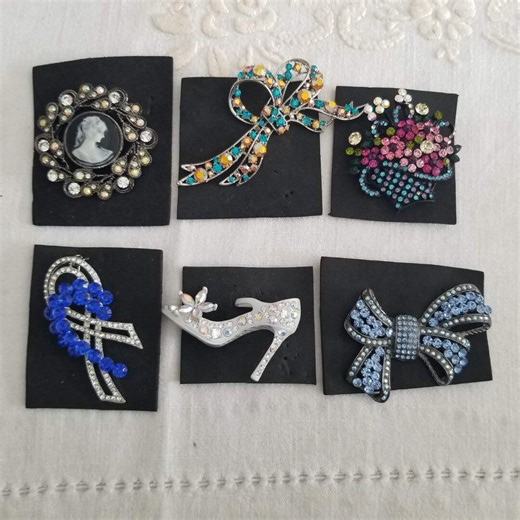 Vintage Brooch Collection – Cameo, Bow, Floral, Stiletto, Crystal Jewelry - Etsy